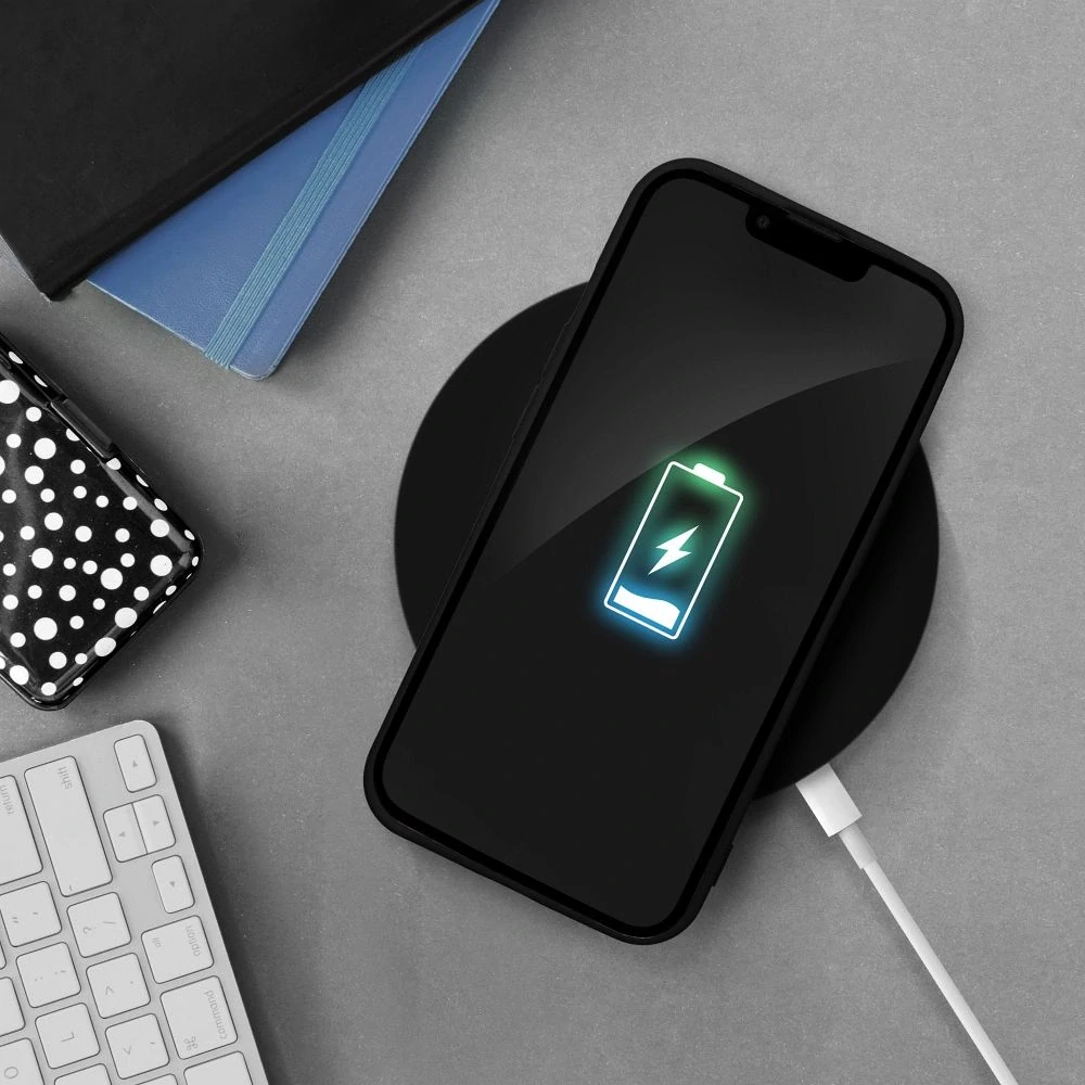 iPhone 17 silikónový čierny kryt