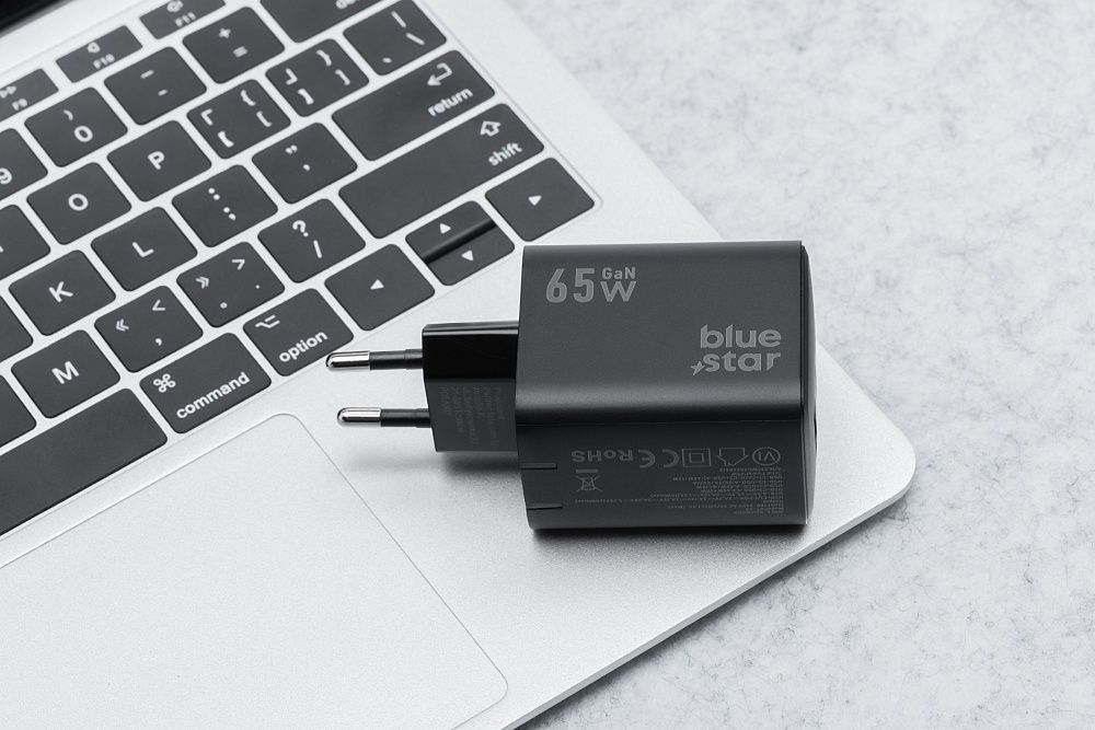 Nástenná nabíjačka Blue Star GaN 2 x USB C + USB A QC4.0 PD 4A 65W VT-43 čierna