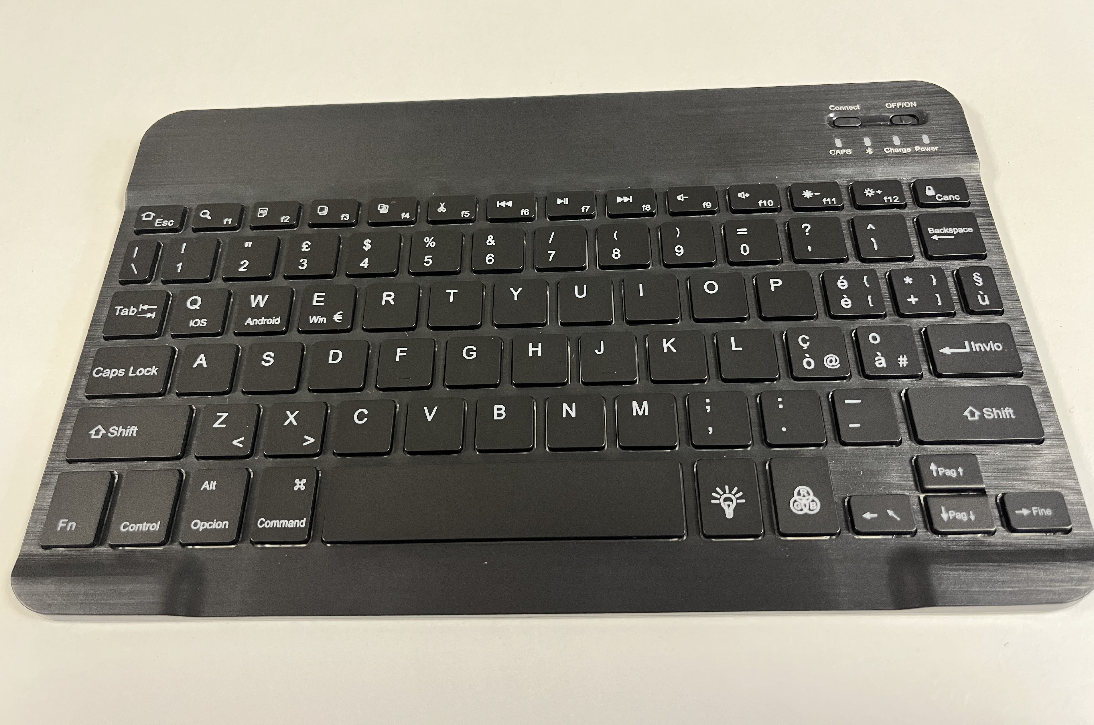 Univerzálna Bluetooth klávesnica modré podsvietenie