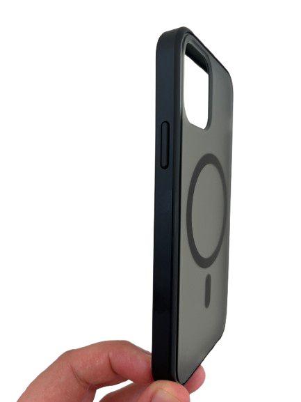 iPhone 12 / 12 Pro zadné púzdro MagSafe polopriehľadné čierne