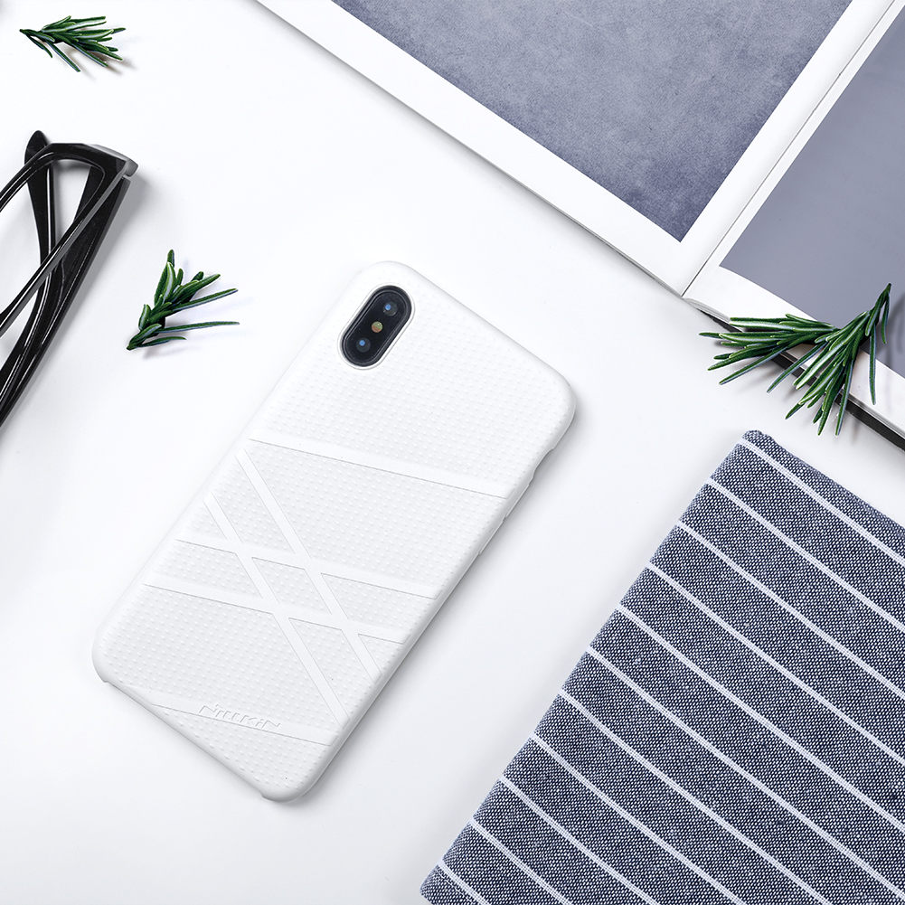 iPhone X / XS Nillkin Flex kryt biely
